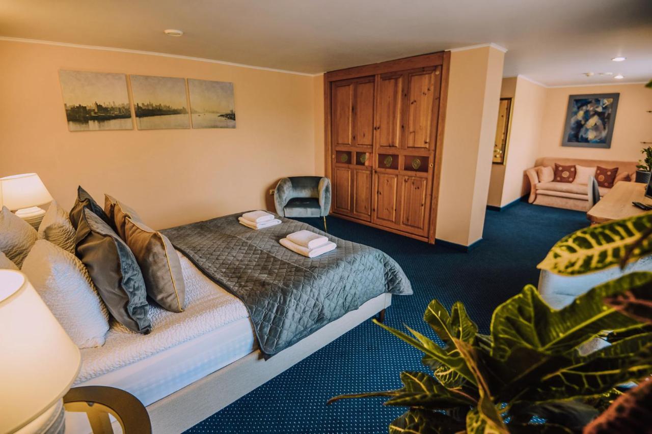 Jolanta Otel Alūksne Dış mekan fotoğraf